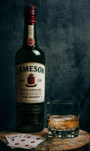 Jamesons bottle & glass
